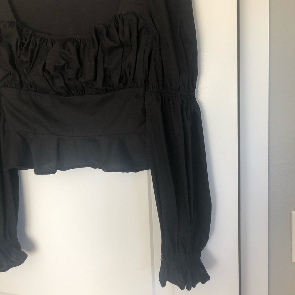 MAJORELLE | Preston Top in Black - Picture 6 of 13